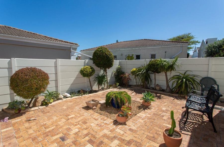 3 Bedroom Property for Sale in Sunningdale Western Cape